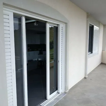 Sarande Villa *